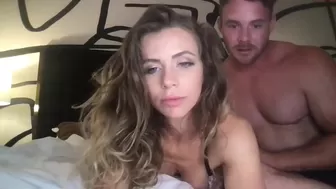 blueyedfitcouple теребит свой секель за токены