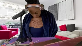 Totally Tee aka totallytee onlyfans gorgeous queen caresses pussy