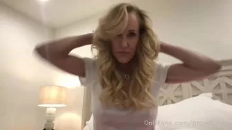 Brandi Love aka brandi_love onlyfans 27-03-2022 webcam masturbation