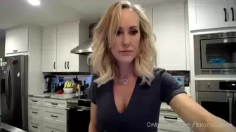 Brandi Love aka brandi_love onlyfans 24 february 2022 webcam masturbation