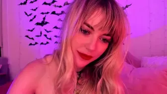 emmastarseed chaturbate cute shlendra caresses the vagina with fingers