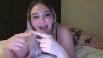 bluejeanbaby___ chaturbate juicy bitch caresses the clitoris