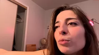 rosykindred chaturbate busty brunette - stripped with girlfriend in french