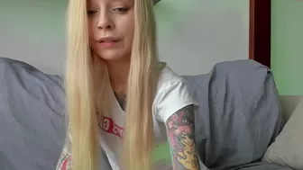 lil_mess chaturbate hot lady furiously twirling big ass